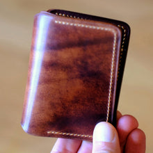 Load image into Gallery viewer, Harbour Cardholder - Marbled Shell Cordovan &amp; Pueblo Leathers
